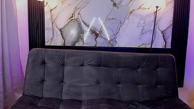 triiangel latinboy online show from June 2026 01:01:02 PM