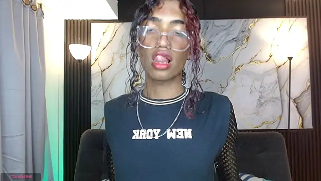 triiangel latinboy online show from May 2026 12:34:02 AM