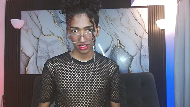 triiangel latinboy online show from April 2026 12:48:01 AM