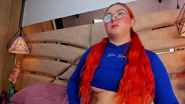 SCARLETTHUNT  online show from April 2026 07:26:01 PM