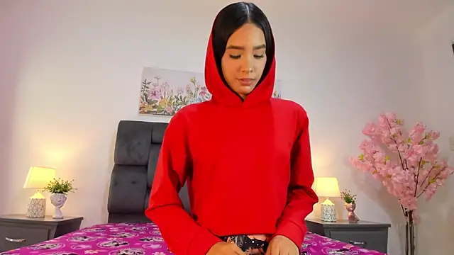 zeo pau online show from April 2026 07:58:02 PM