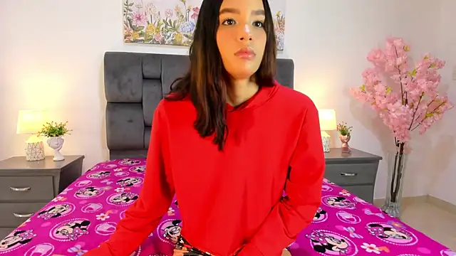 zeo pau online show from April 2026 07:07:01 PM