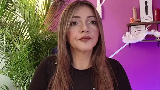 Snapshot of CarolMis_79 chatting on May 2026 01:03:01 PM CarolMis 79 online show from May 2026 01:03:01 PM