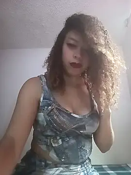 SweetJeii online show from April 2026 06:31:02 PM