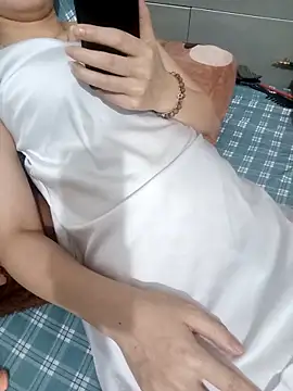 girl-girl-hot online show from April 2026 01:26:01 PM