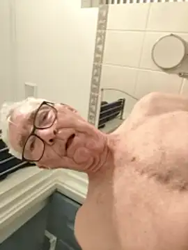 cuminmyface100 online show from June 2026 12:54:01 AM