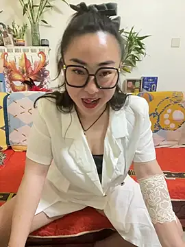 Snapshot of xxxlu886 chatting on April 2026 01:15:01 PM xxxlu886 online show from April 2026 01:15:01 PM