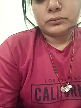 bhabhi-lovely online show from April 2026 01:23:01 AM