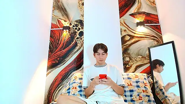 Snapshot of RAPHAEL_NYON1 chatting on May 2026 04:07:01 AM RAPHAEL NYON1 online show from May 2026 04:07:01 AM