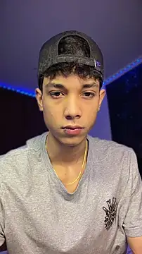 RoughDiamond  online show from April 2026 11:49:02 PM