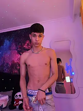 RoughDiamond  online show from August 2026 10:04:02 PM