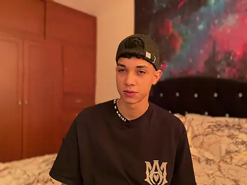 RoughDiamond  online show from April 2026 02:47:02 PM