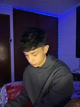 Snapshot of RoughDiamond_ chatting on April 2026 10:29:01 AM RoughDiamond online show from April 2026 10:29:01 AM