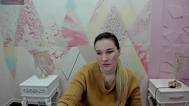 Snapshot of Helly_nanci chatting on April 2026 11:16:02 AM Helly nanci online show from April 2026 11:16:02 AM