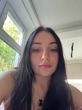 Snapshot of LucyHotty_ chatting on June 2026 04:12:01 PM LucyHotty online show from June 2026 04:12:01 PM