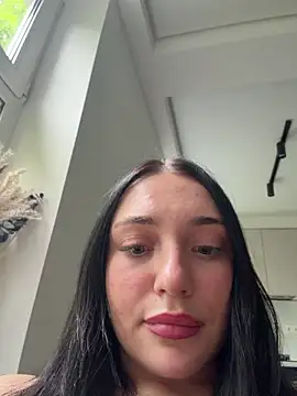 Snapshot of LucyHotty_ chatting on June 2026 03:56:01 PM LucyHotty online show from June 2026 03:56:01 PM