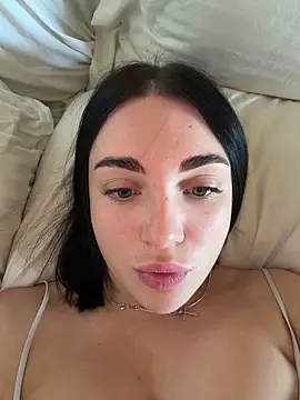 Snapshot of LucyHotty_ chatting on July 2026 06:21:01 AM LucyHotty online show from July 2026 06:21:01 AM