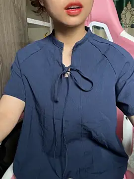 mayha11 online show from April 2026 07:12:01 AM