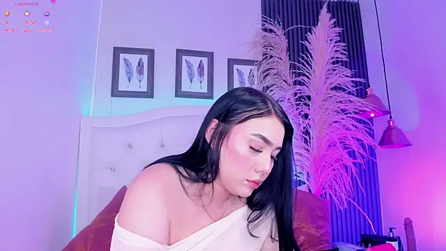 kitty bluuee online show from June 2026 03:19:02 AM