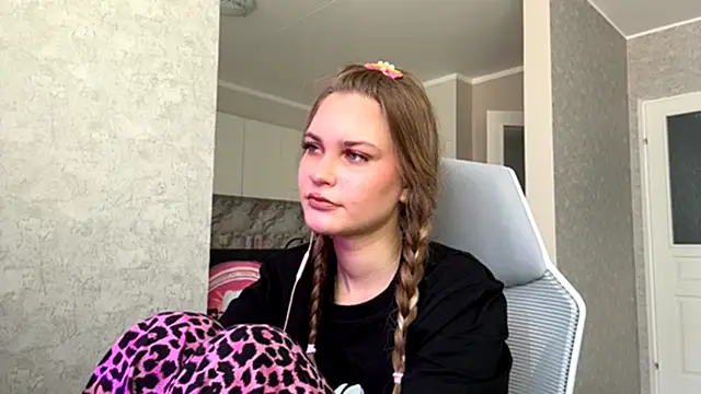 AmandaPinson online show from April 2026 10:07:02 AM