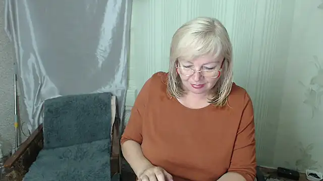 LavandaMay online show from July 2026 08:23:02 PM