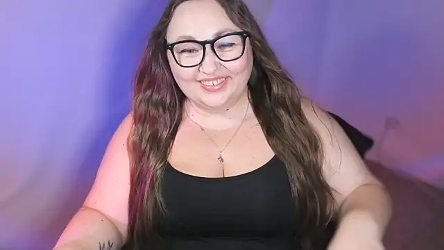 Snapshot of MiaxBBW chatting on July 2026 03:22:01 AM MiaxBBW online show from July 2026 03:22:01 AM