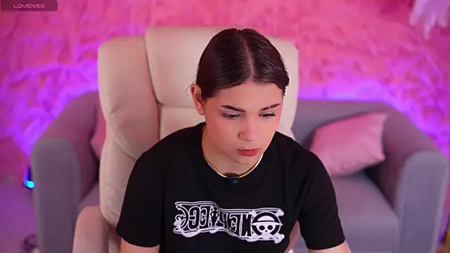 MeJessieDream online show from April 2026 06:03:02 AM