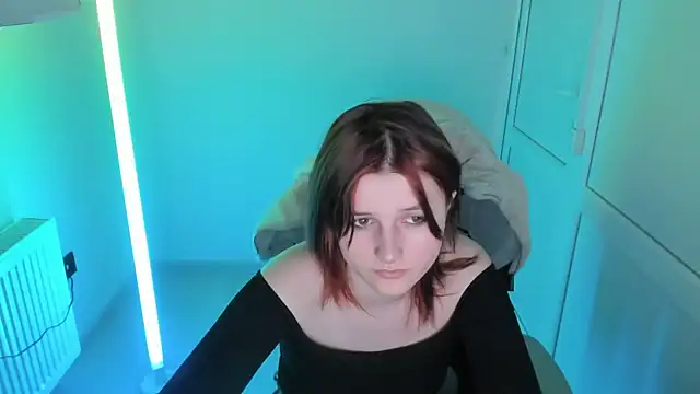 GoldenKiss online show from May 2026 12:53:02 PM
