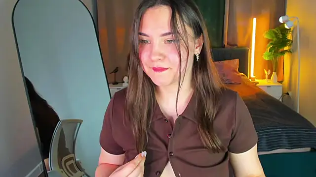 Nelie Evans online show from June 2026 05:10:02 PM