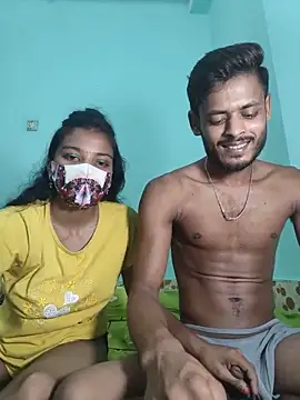 Hot-Couple4 online show from May 2026 07:00:02 PM