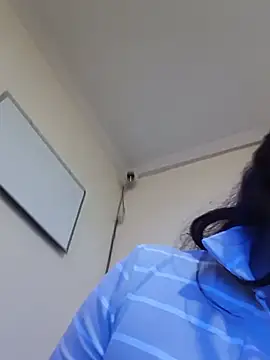 AliceScoot  online show from July 2026 06:04:01 PM