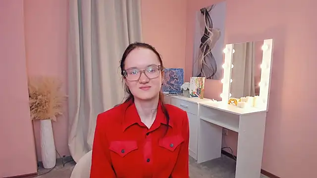 ErmaCurlis online show from April 2026 09:46:02 AM