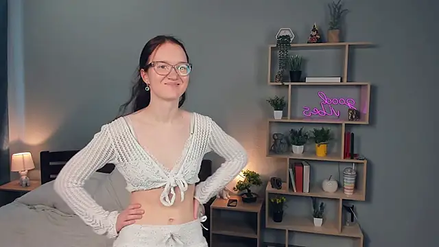 ErmaCurlis online show from April 2026 09:00:01 AM