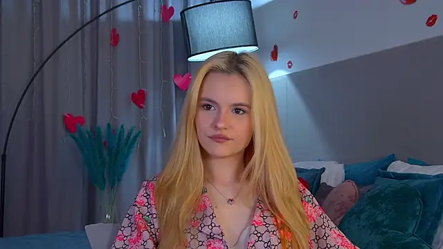 LeaLamour online show from April 2026 06:53:01 AM