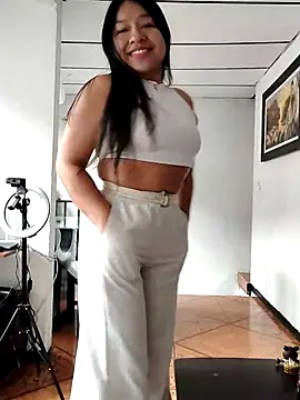 alisonnturbay online show from May 2026 04:46:02 PM