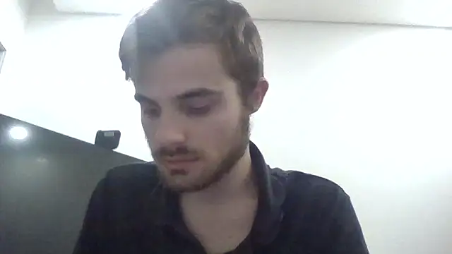 danievio21 online show from May 2026 09:51:01 PM