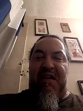 MrBustNut2026 online show from April 2026 04:52:02 PM