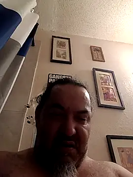 MrBustNut2026 online show from April 2026 06:18:01 AM