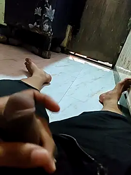 kdboy04 online show from April 2026 05:44:01 AM