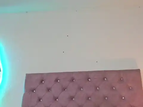 laurenlaine online show from April 2026 12:02:02 AM