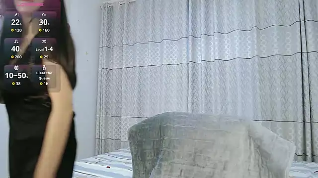 lindafeng online show from April 2026 12:15:01 AM