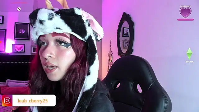 Leah cherry online show from May 2026 08:42:02 PM