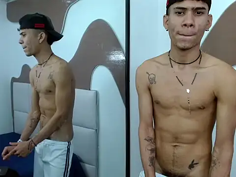 Snapshot of Skinny_cute_Alyer chatting on April 2026 07:45:01 AM Skinny cute Alyer online show from April 2026 07:45:01 AM