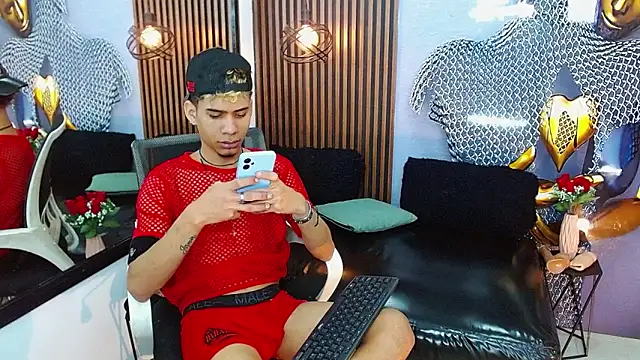 Snapshot of Skinny_cute_Alyer chatting on June 2026 02:08:01 AM Skinny cute Alyer online show from June 2026 02:08:01 AM
