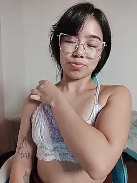 Iam eli09 online show from April 2026 01:42:02 AM