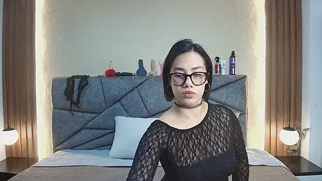 NoahAndGaia online show from July 2026 07:35:01 PM