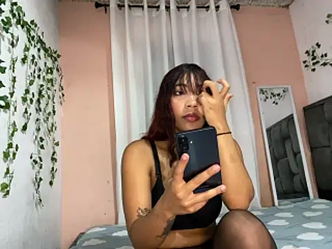 Snapshot of Dayle69 chatting on April 2026 12:14:01 AM Dayle69 online show from April 2026 12:14:01 AM