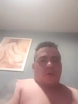 Ismael993A online show from May 2026 07:07:02 PM
