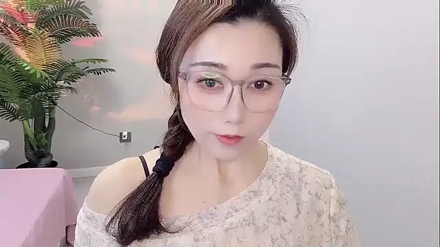Snapshot of Yunxi- chatting on May 2026 03:33:02 AM Yunxi- online show from May 2026 03:33:02 AM