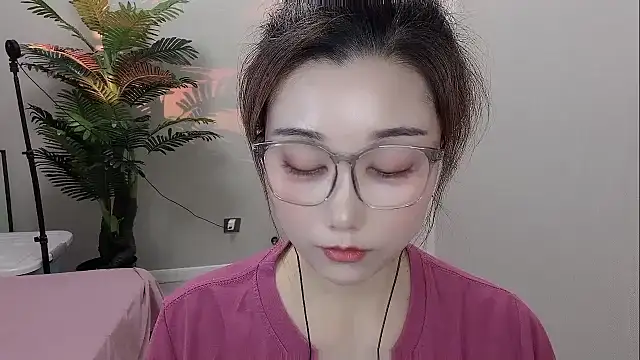 Snapshot of Yunxi- chatting on April 2026 01:35:02 PM Yunxi- online show from April 2026 01:35:02 PM